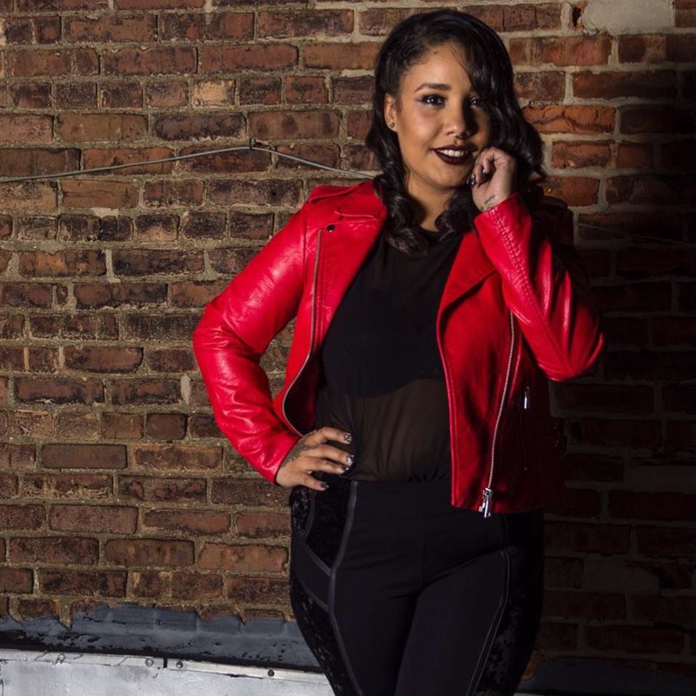 Meet your Posher, Elva